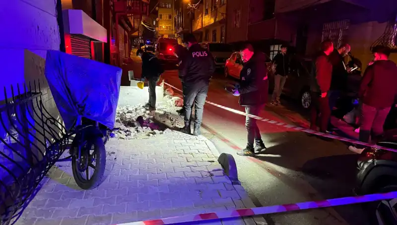 Küçükçekmece'de Plakasız Motosikletle Gerçekleştirilen Saldırı Olayı Gündemde!