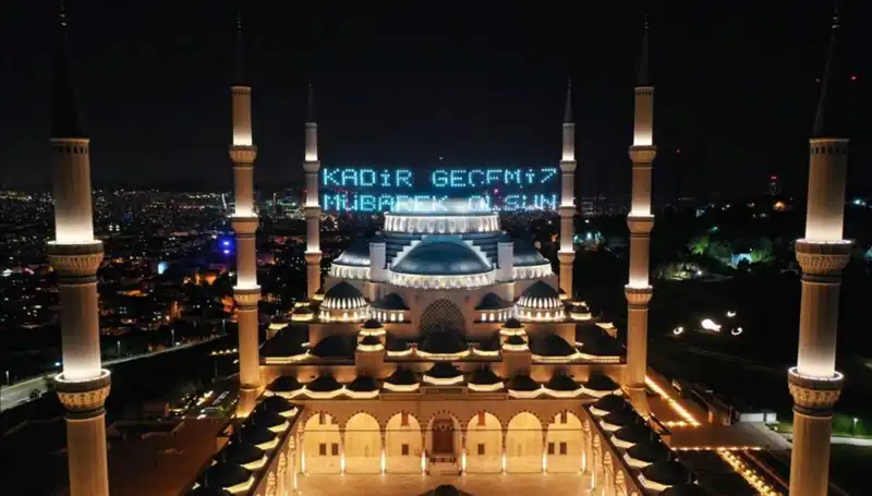 Kadir Gecesi 2025: Kutlamalar ve Anlamı Hakkında Bilmeniz Gerekenler
