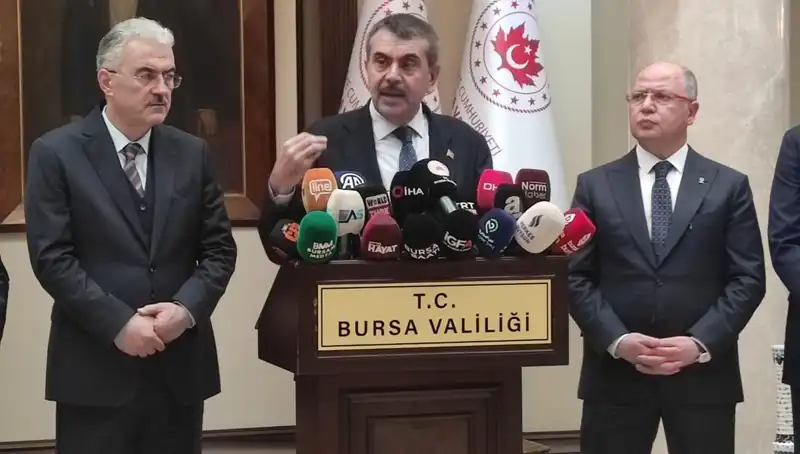 Bakan Tekin'den Çalışanlara Protesto Yasağı: Yaptırımlar Kapıda
