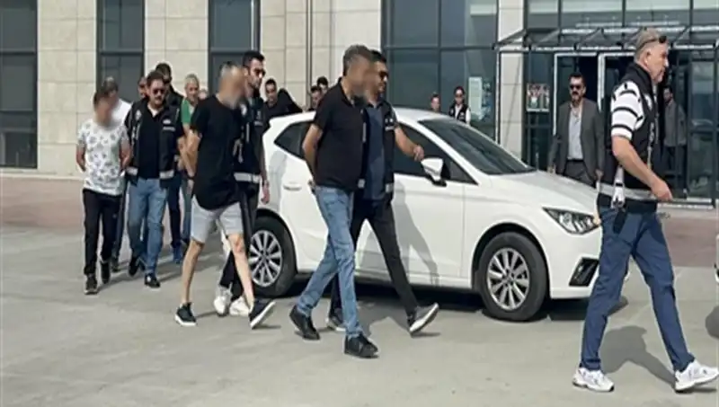 Türkiye'de 36 Bin Kişiye Hayal Satıp 10 Milyar Lira Dolandıran Şirket!