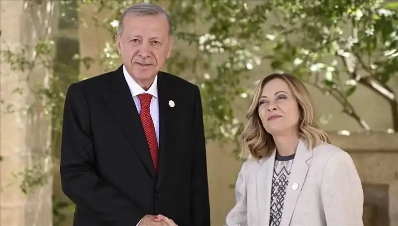 İstanbul'da Akdeniz Zirvesi: Erdoğan İtalya ve Libya Başbakanları ile Bir Araya Gelecek
